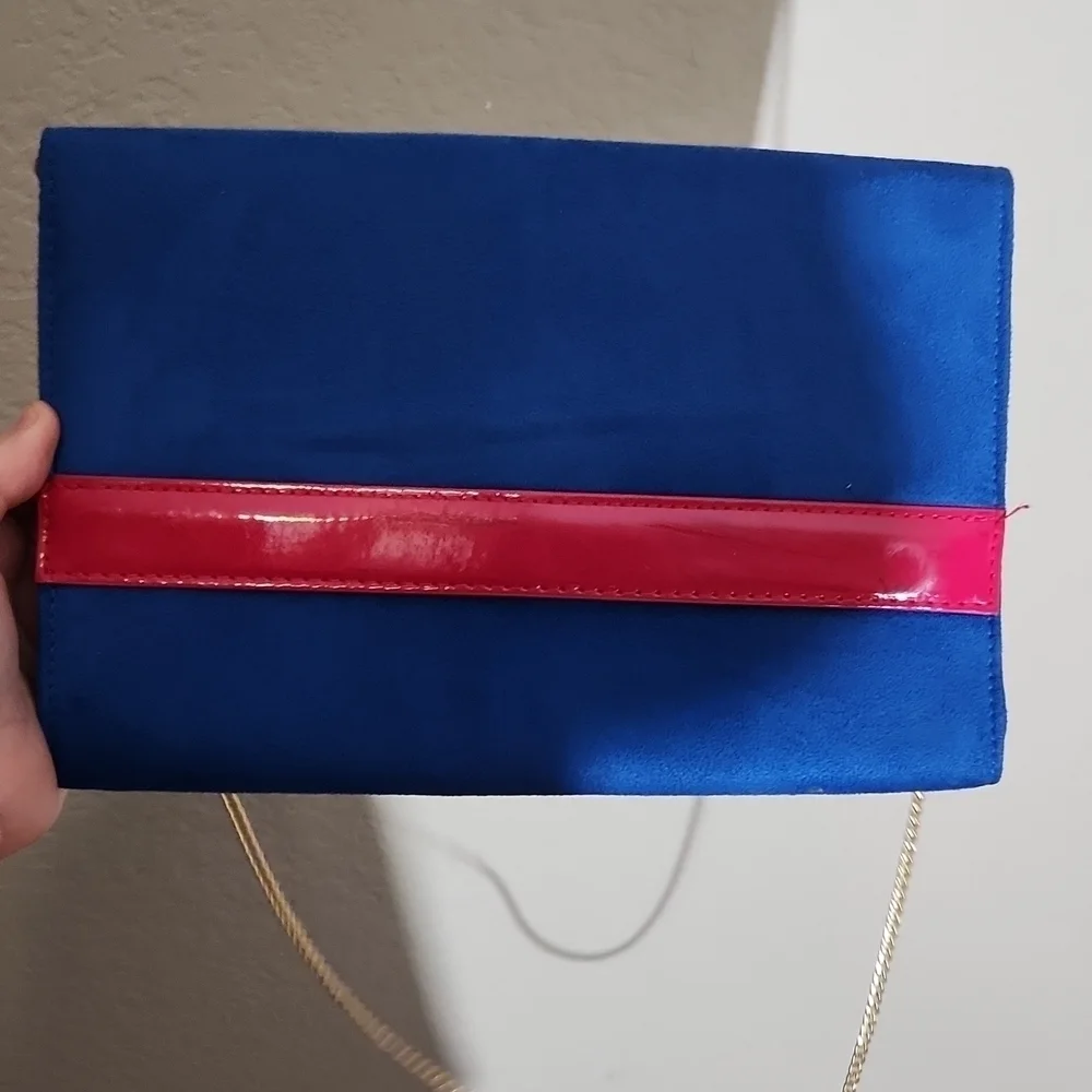 H & M Crossbody Purse Envelope has spot on pink see pics